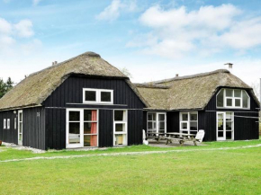 Four-Bedroom Holiday home in Blåvand 38